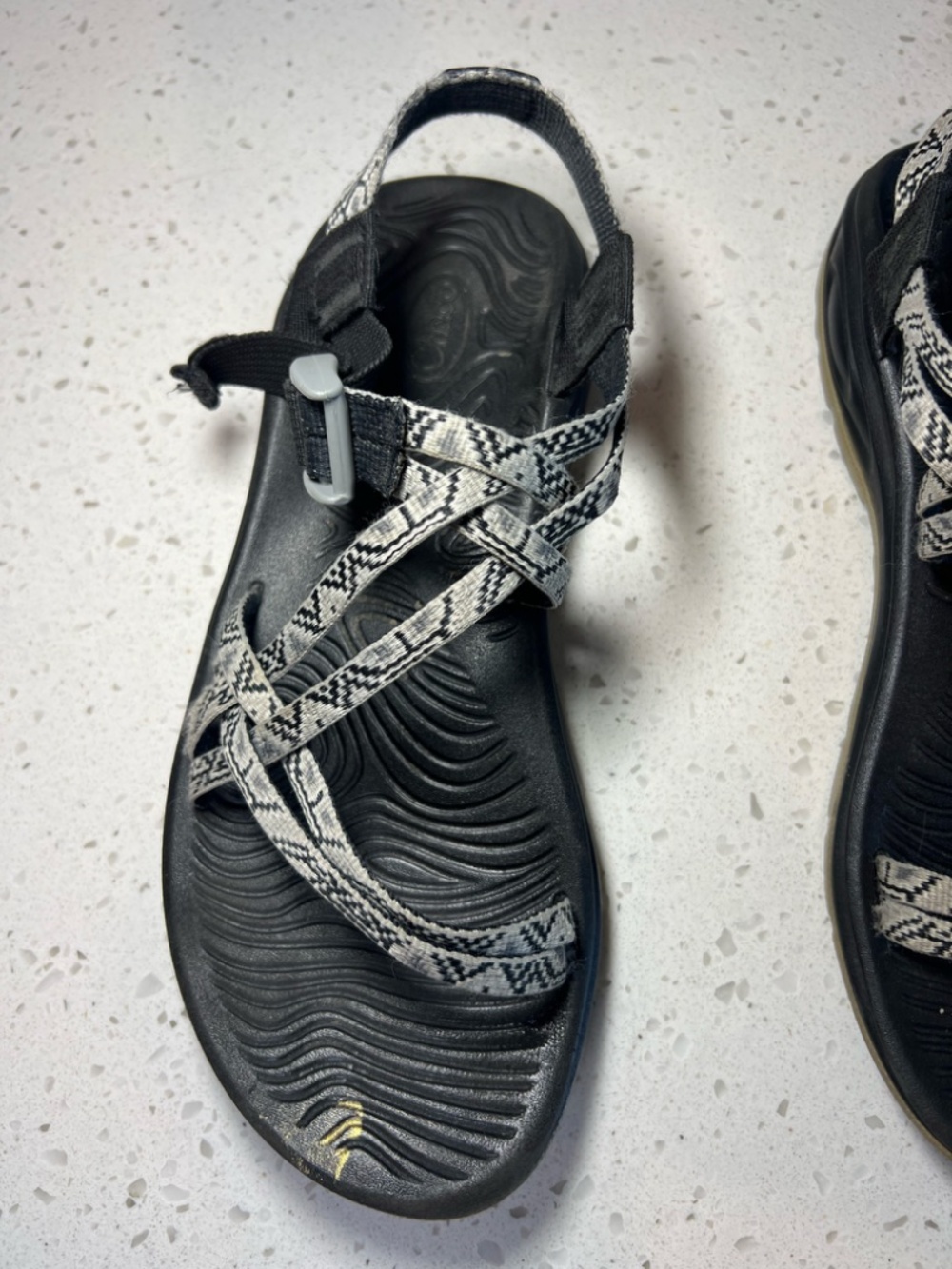 Chaco ZX/2 Cloud Dual Strap Comfort Sandals Gray Black Hiking  WORN Women's Sz 9 - Picture 11 of 16